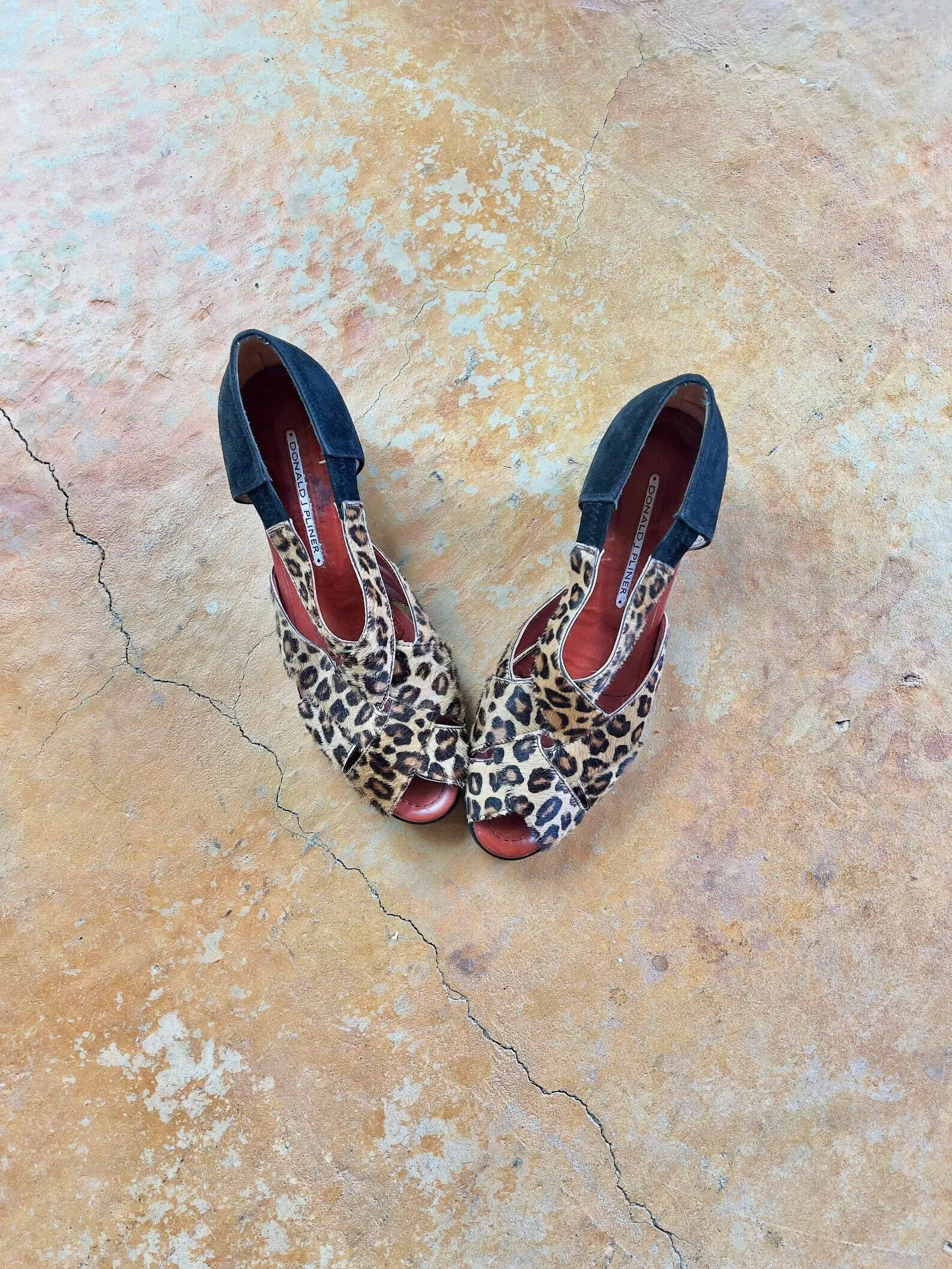 Cheetah Heels Size 9.5 DONALD PLINER  Leopard Sandals Animal Print Wedges Women’s Size 9 1/2 Made in SPAIN