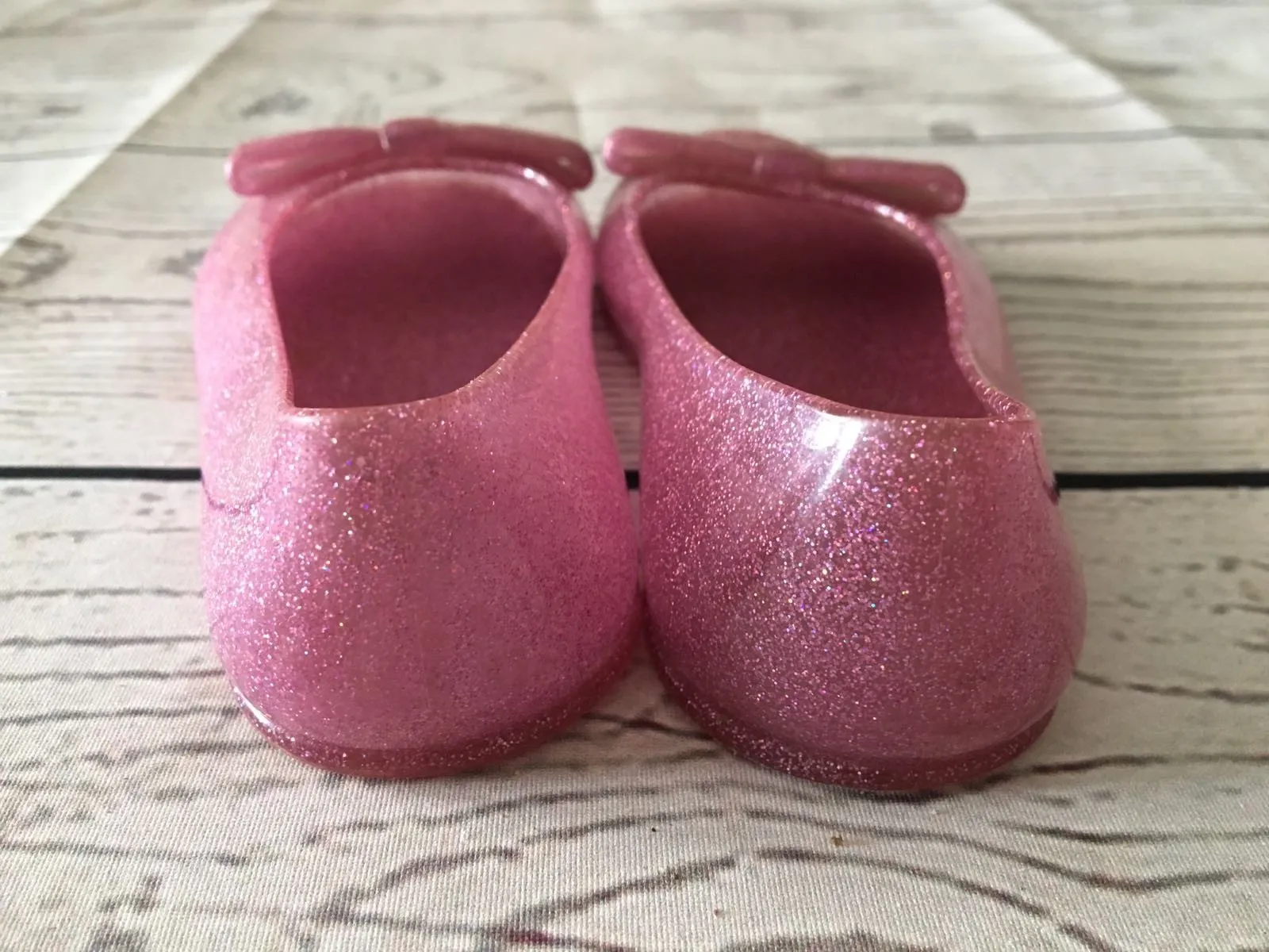 Size 6 shoes gap